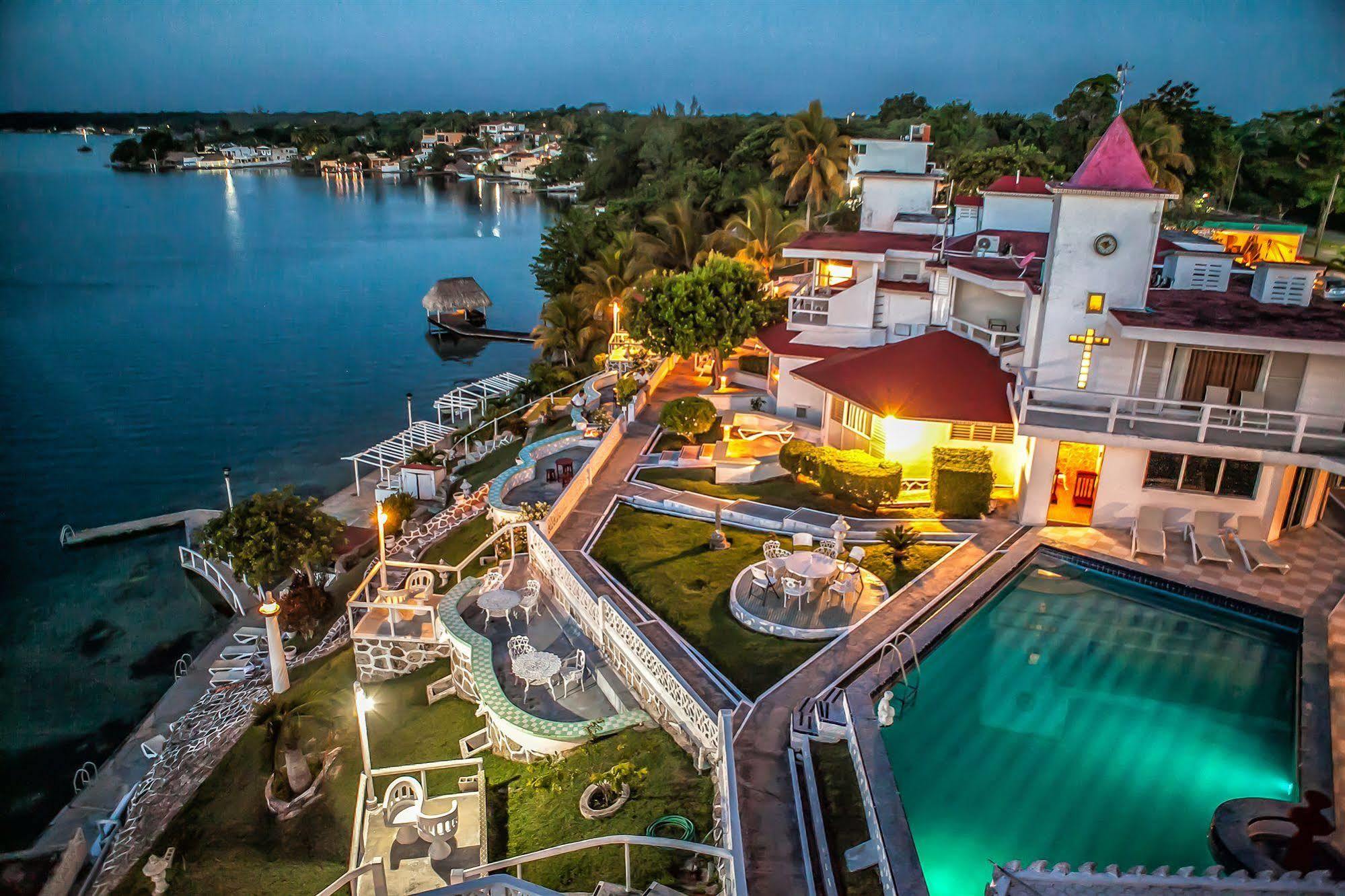 Hotel Laguna Bacalar Eksteriør bilde